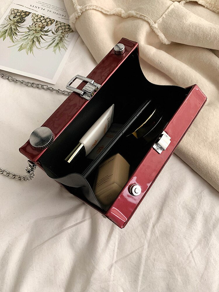 Fashion Camera Shape Clutch Shoulder Bag for Women 2019 luxury handbags Personalized Design Ladies Casual Messenger Bag Purse