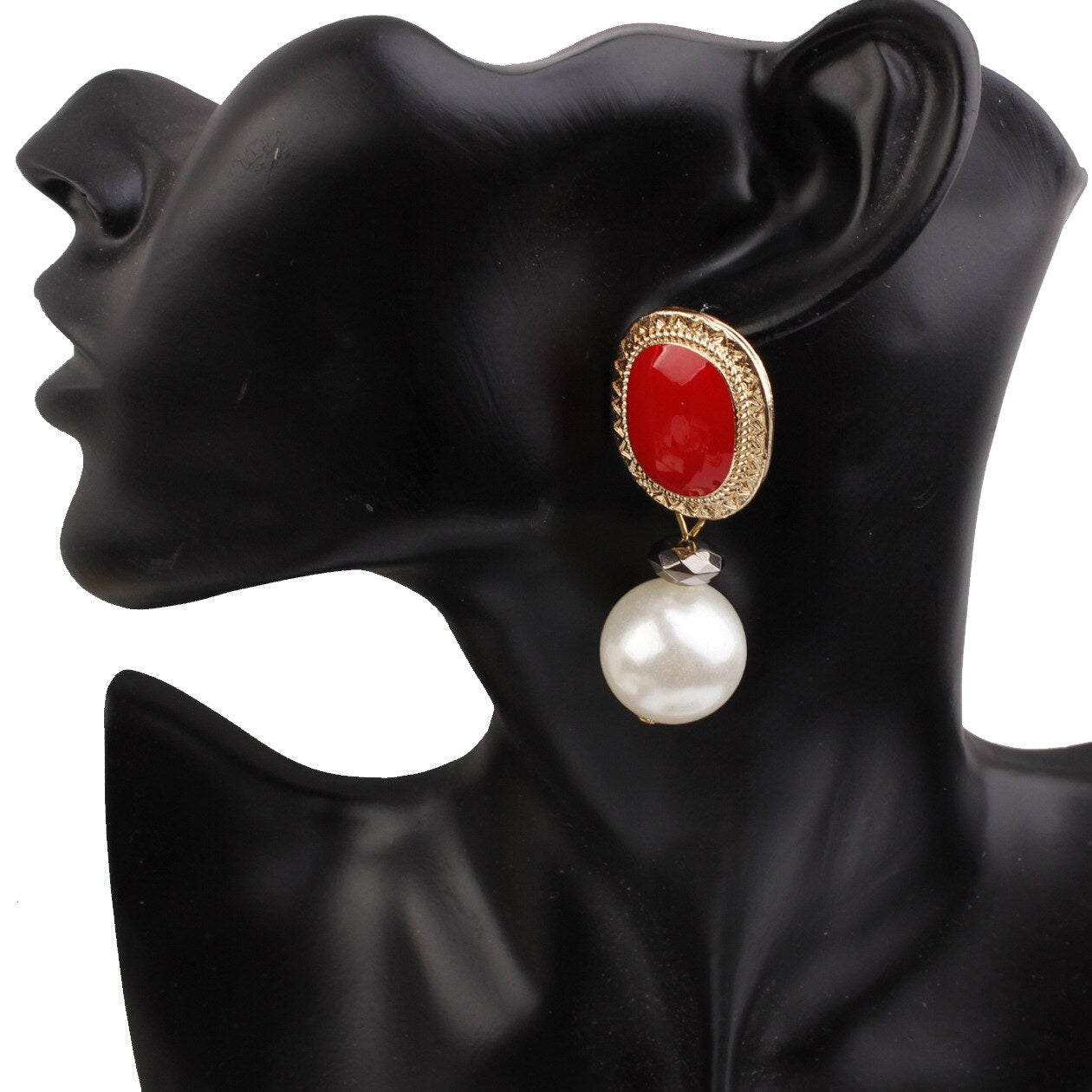 Pearl Metal Earrings Exaggerated Vintage Earrings Women's Accessories Stud Earrings Boho