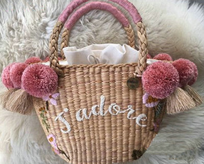 Beach Bag for Women Cute Handmade Straw Bags tassels pom pom Summer Vacation Handbags Drawstring Basket Bag Travel Tote