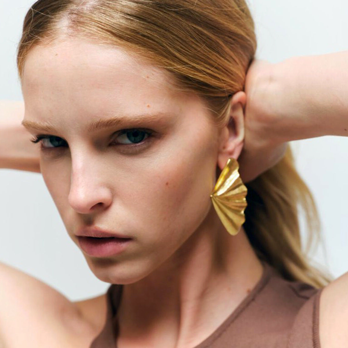 Personality Design Metal Vintage Leaf Earrings Simple Earrings Versatile Popular Earrings
