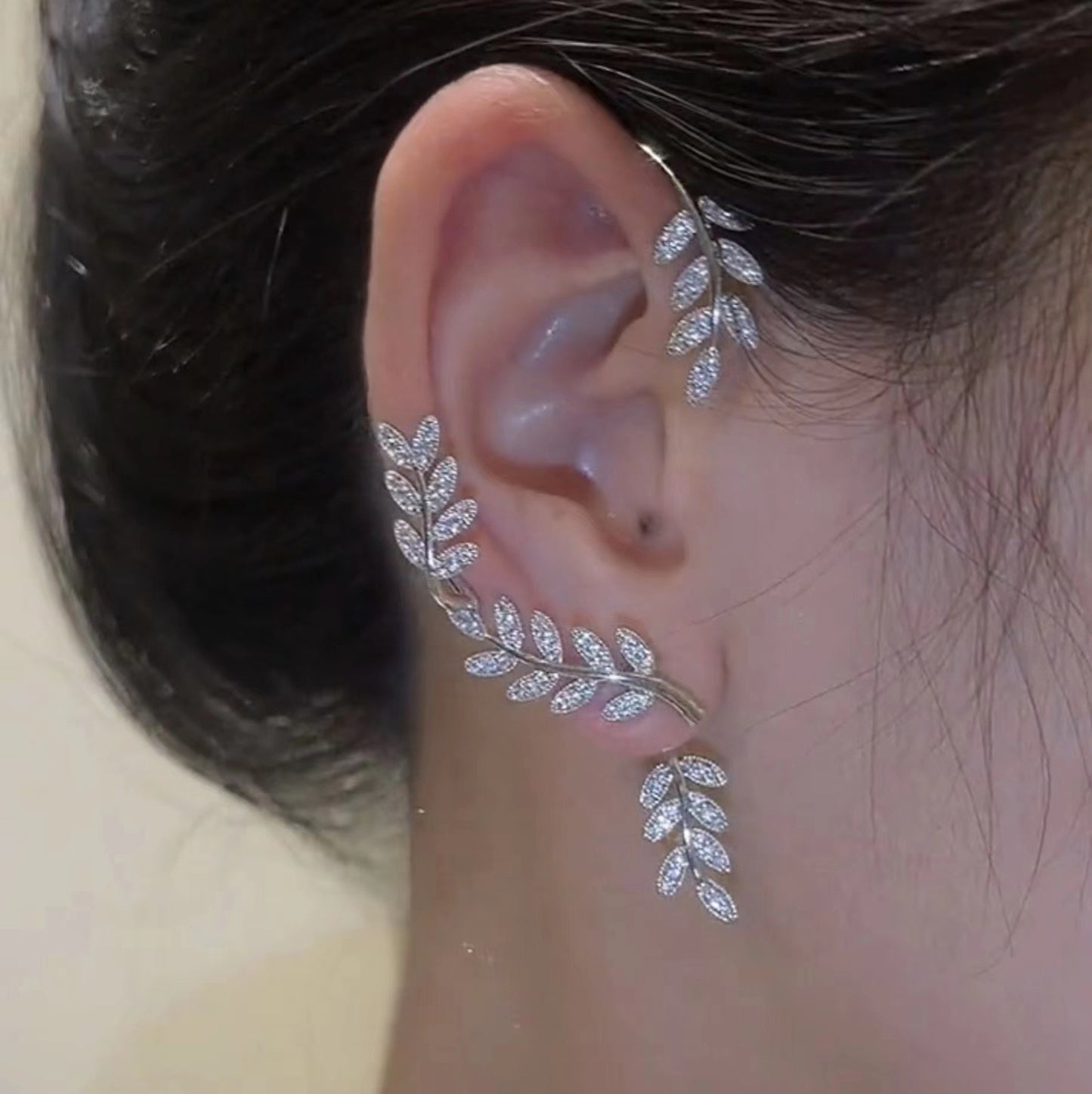 One Piece Korean Long Tassel Earrings Girls No Ear Piercing Full Pearl Big Clip Earrings For Women Gift Jewelry Ear Cuff