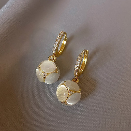 Light And Luxurious Opal Earrings Fashionable Temperament Niche Design Exquisite Earrings Senior Sense Earrings Female Autumn And Winter