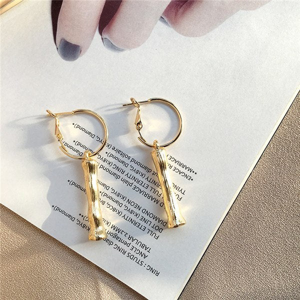 Artilady k letters earrings for women A~Z gold hoop earrings for girls Alphabet letter earrings gold jewelry new year gift