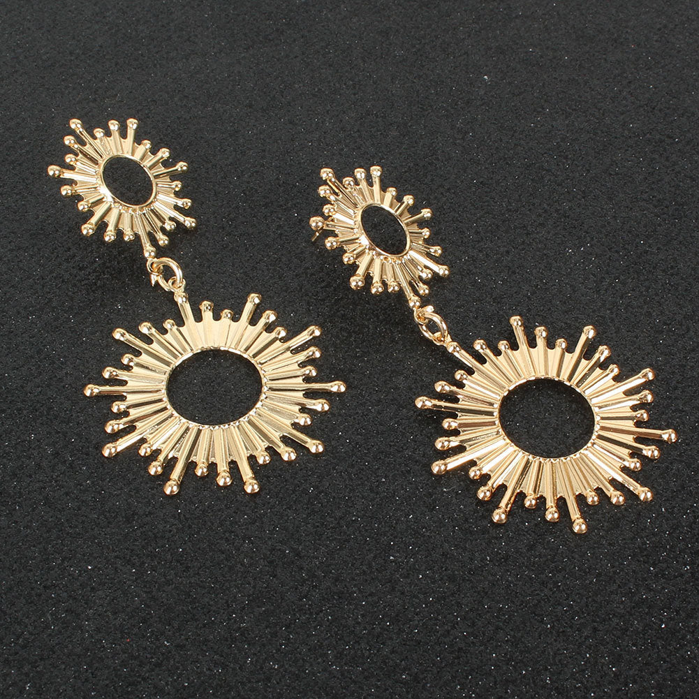 Retro Style Personality Alloy Hollow Drop Earrings Women Earrings