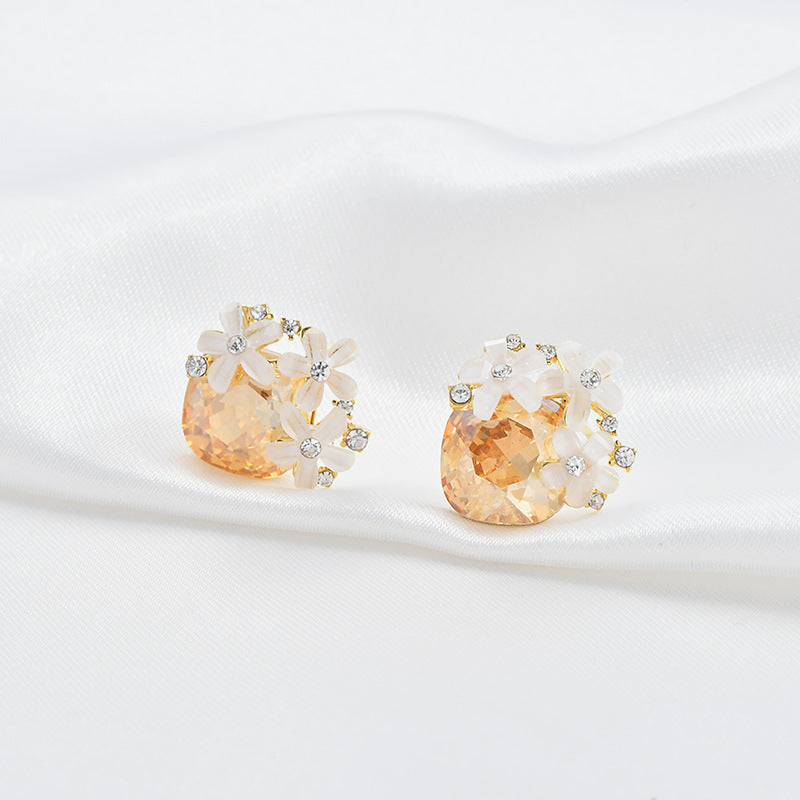 New Trendy Temperament Earrings Female S925 Silver Needle Early Spring Crystal Petal Earrings Personality Retro Style Earrings