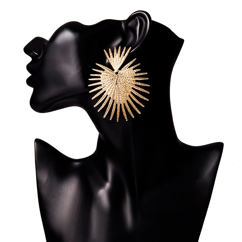 Punk Exaggeration Big Earrings for Women Vintage Unique Heart Designer Earrings Statement Drop Earrings Fashion Gift