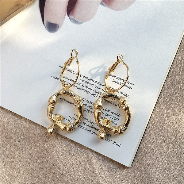 Artilady k letters earrings for women A~Z gold hoop earrings for girls Alphabet letter earrings gold jewelry new year gift