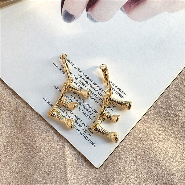 Artilady k letters earrings for women A~Z gold hoop earrings for girls Alphabet letter earrings gold jewelry new year gift