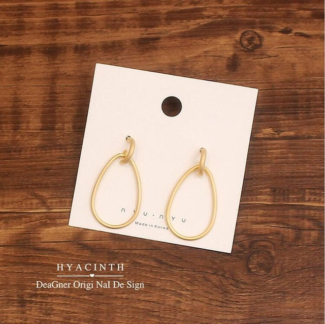 Gold Matte Metal Knot Twisted Hollow Round Circle Irregular Waterdrop Curved Geometric Earrings for Women
