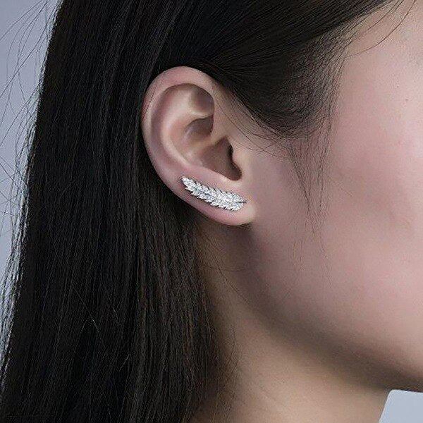 Huitan Luxury Leaf Shape Women Earrings Micro Paved CZ Stone 3 Color Available Birthday Gift Earrings For Girl Fashion Jewelry