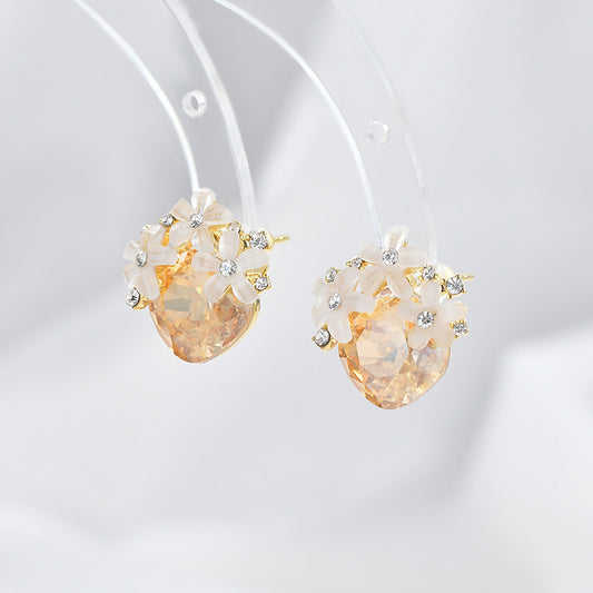 New Trendy Temperament Earrings Female S925 Silver Needle Early Spring Crystal Petal Earrings Personality Retro Style Earrings