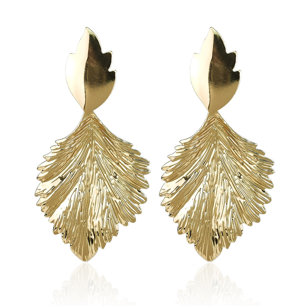 New Jewelry Personality Exaggerated Leaf Earrings Retro Metal Leaf Earrings
