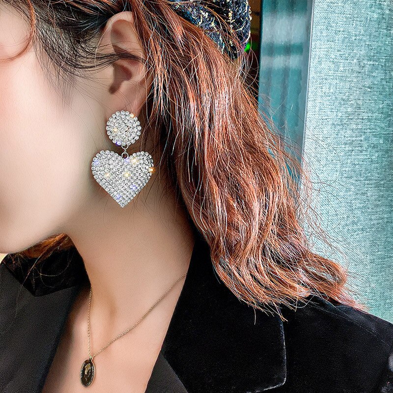 New Love Earrings Rhinestone Claw Chain Peach Heart Personality Earrings