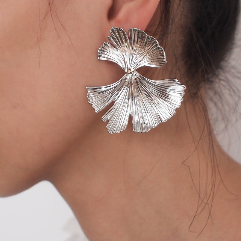 Metal Flower Stud Earrings Retro Fashion Creative Ginkgo Leaf Earrings