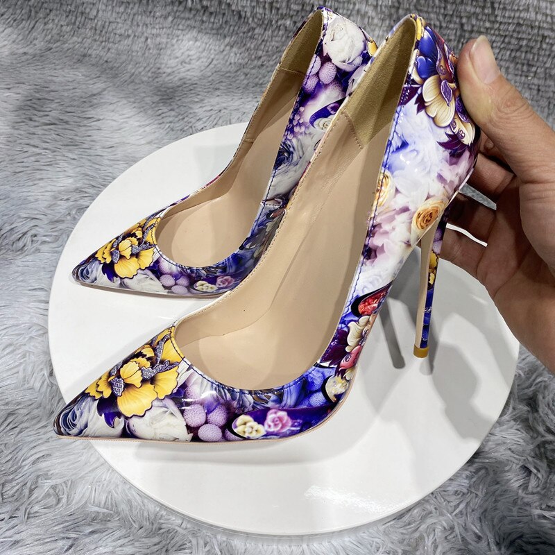 Veowalk Flowers Paiting Print Women Glossy Pointy Toe Stiletto Pumps Chic Designer Ladies Slip On High Heel Shoes for Party