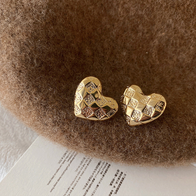Checkerboard Gold Heart Earrings Female Niche Personality Simple All-Match Temperament Earrings