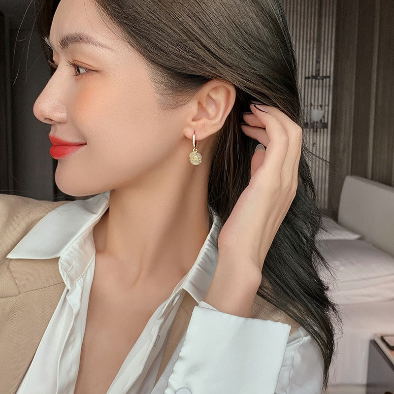 Light And Luxurious Opal Earrings Fashionable Temperament Niche Design Exquisite Earrings Senior Sense Earrings Female Autumn And Winter