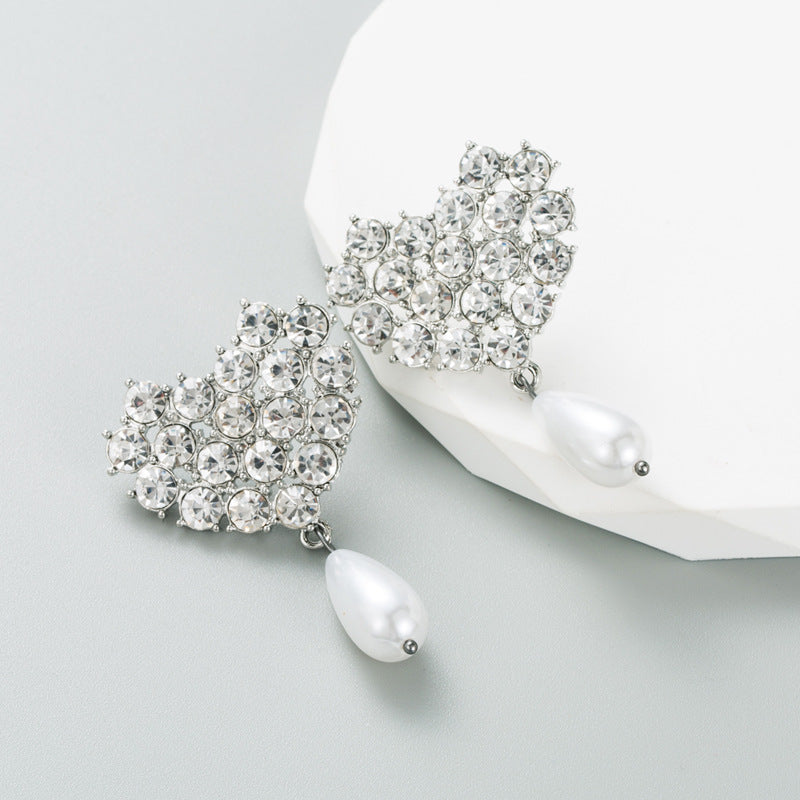 Ins Creative Imitation Pearl Earrings Female Alloy Gold Heart Shaped Earrings High Quality Earrings