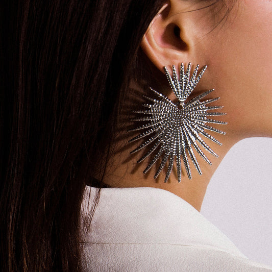 Punk Exaggeration Big Earrings for Women Vintage Unique Heart Designer Earrings Statement Drop Earrings Fashion Gift