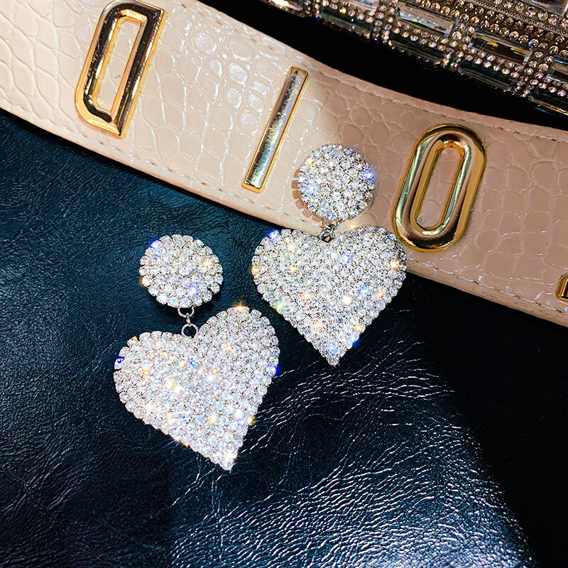 New Love Earrings Rhinestone Claw Chain Peach Heart Personality Earrings