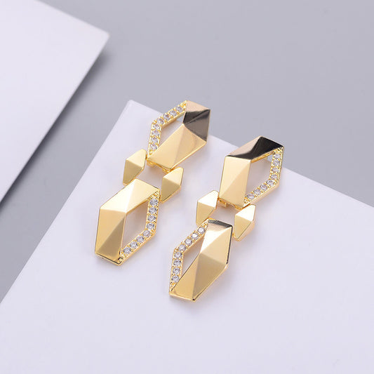 Designer new earrings Simple trend irregular earrings Personality inlaid zirconium earrings S925 silver needle earrings