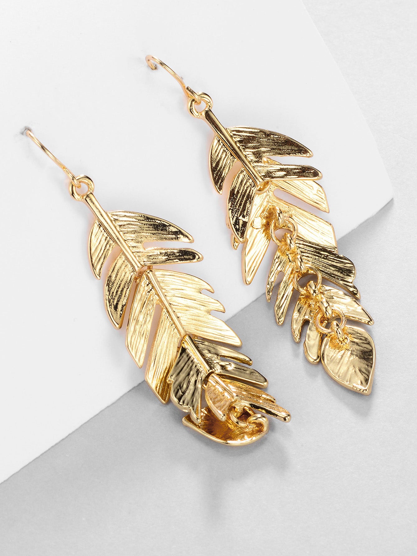 Metal Leaf Earrings Creative Golden Autumn Leaves Leaf Earrings Pendant Fashion Simple Tassel Leaf Long Earrings
