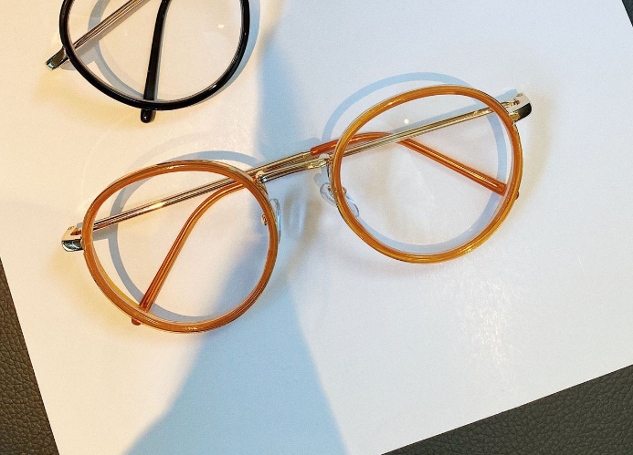 Cute And Fresh Style Big Round Glasses Frame Suitable For Men Or Women Metal Glasses Frames Vintage Eyeglasses