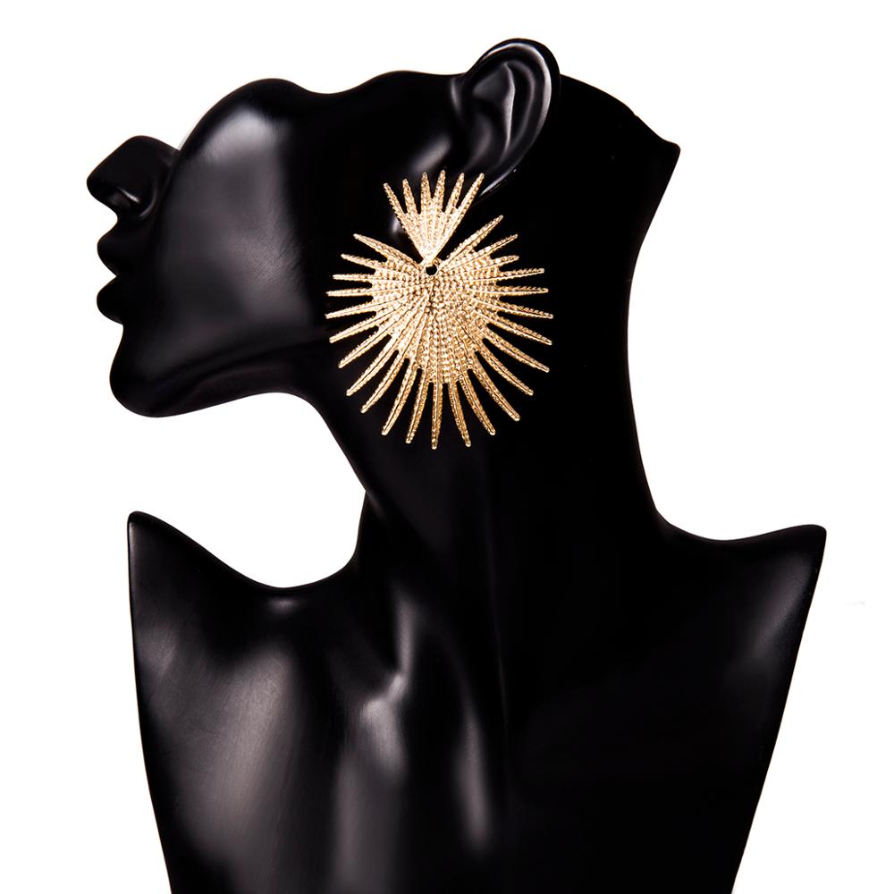 Punk Exaggeration Big Earrings for Women Vintage Unique Heart Designer Earrings Statement Drop Earrings Fashion Gift
