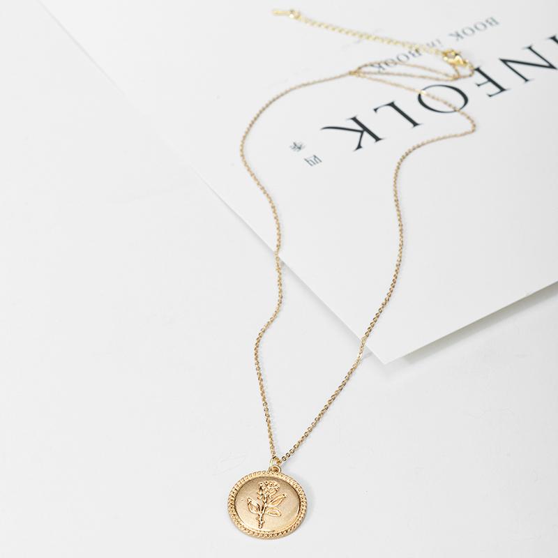 Fine Gold Chain Rose Flower Pendant Necklace