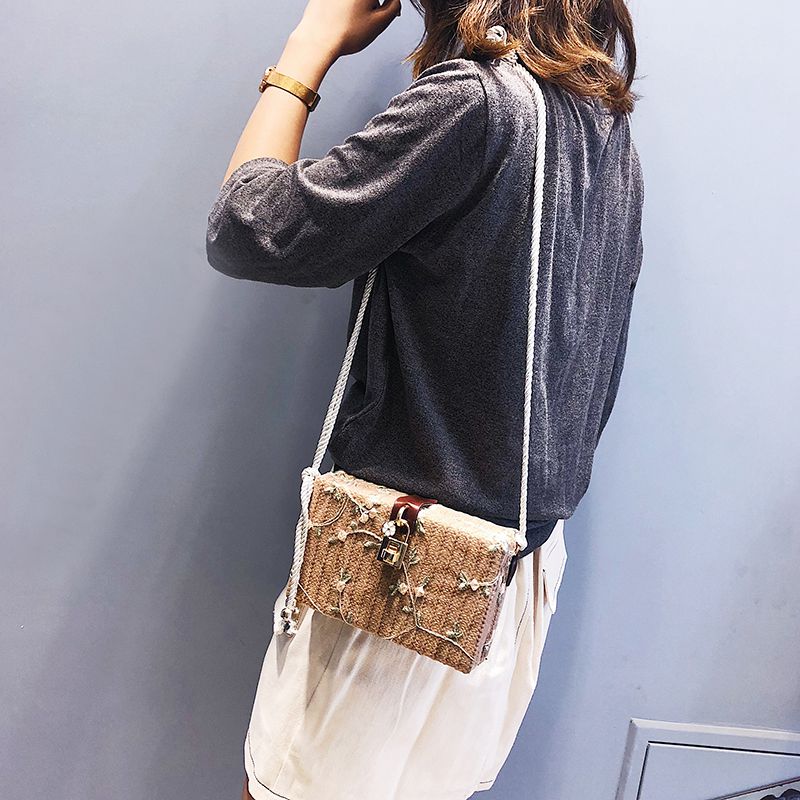 Summer Beach Handbags Women Messenger Bags Square Straw Hand Woven Ladies Crossbody Bag Shoulder Bags