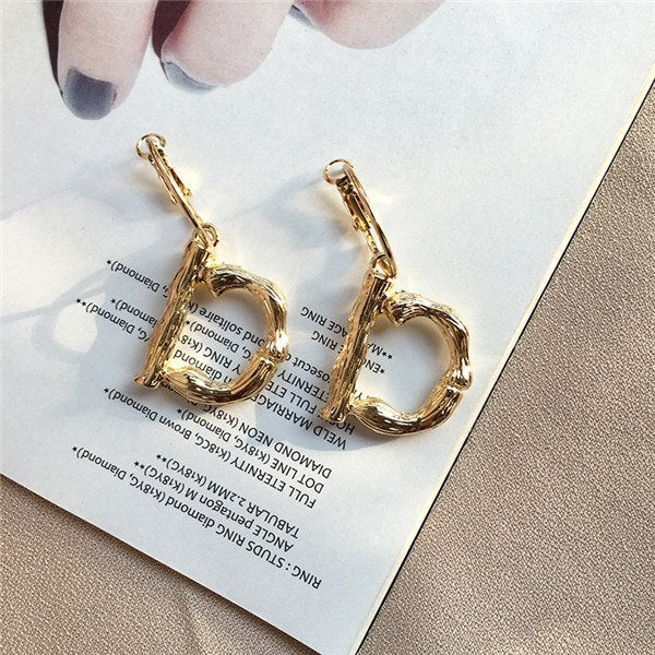 Artilady k letters earrings for women A~Z gold hoop earrings for girls Alphabet letter earrings gold jewelry new year gift