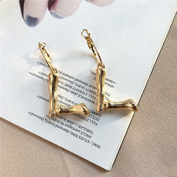 Artilady k letters earrings for women A~Z gold hoop earrings for girls Alphabet letter earrings gold jewelry new year gift