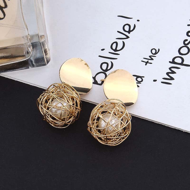 Round Shaped Golden Earrings Simple Metal Vintage Earrings For Women Fashion Jewelry Girls Earring