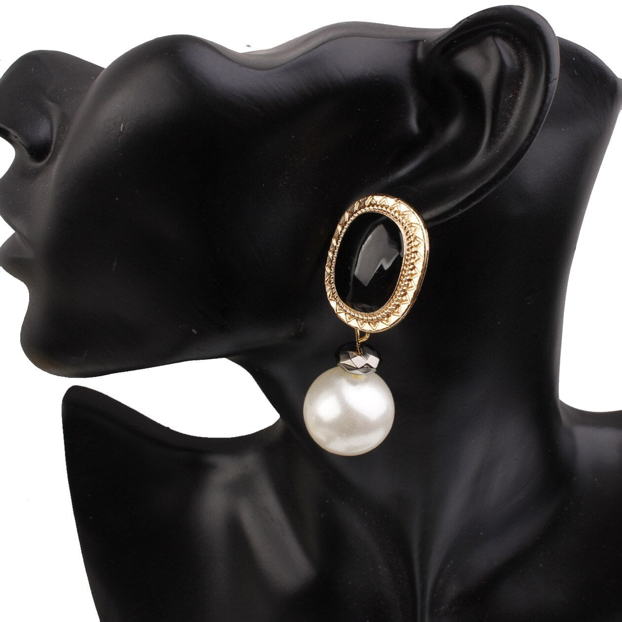 Pearl Metal Earrings Exaggerated Vintage Earrings Women's Accessories Stud Earrings Boho
