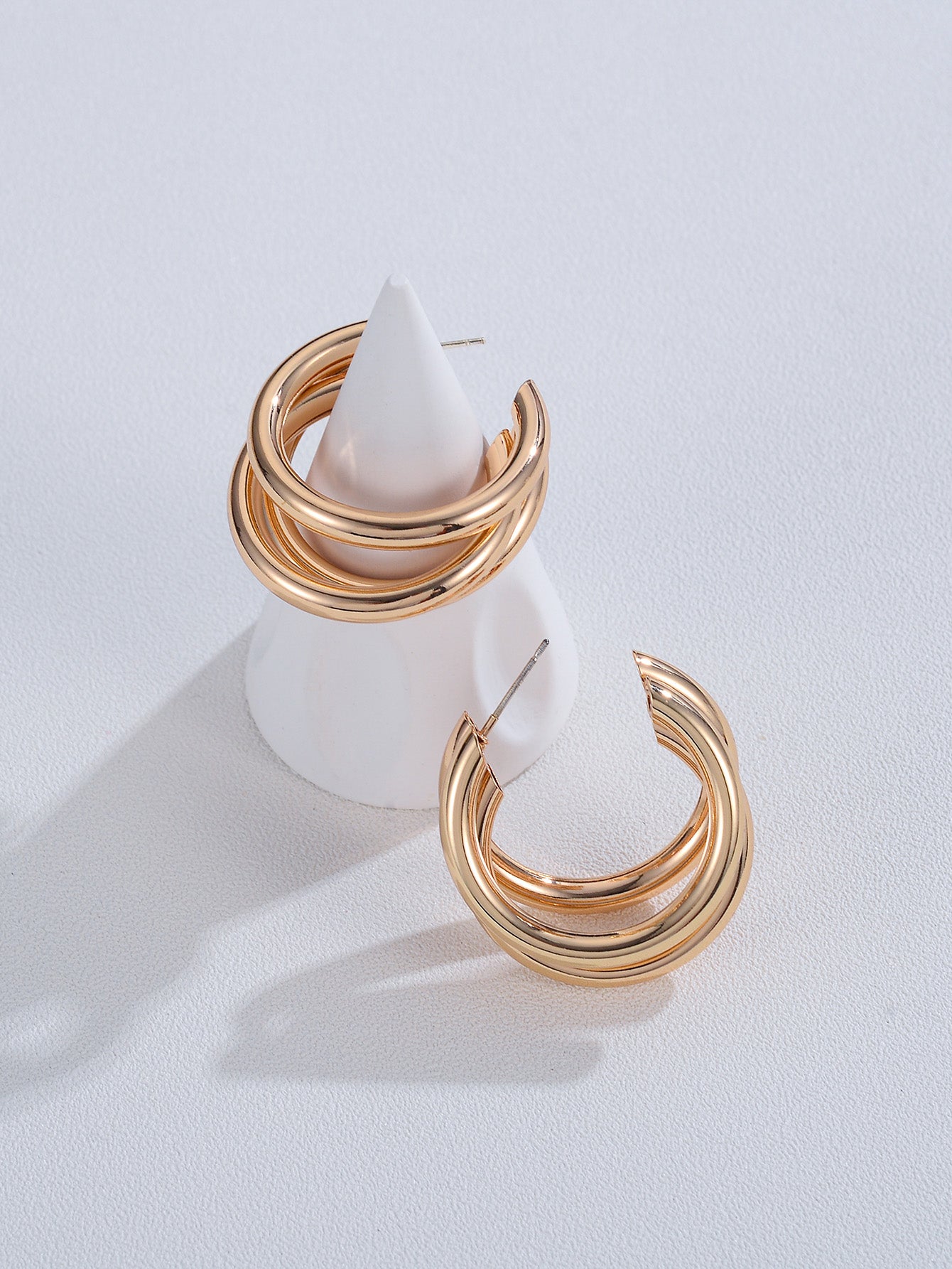 Simple Metallic Semicircle Female Earrings Retro Wild Earrings Temperament Earrings