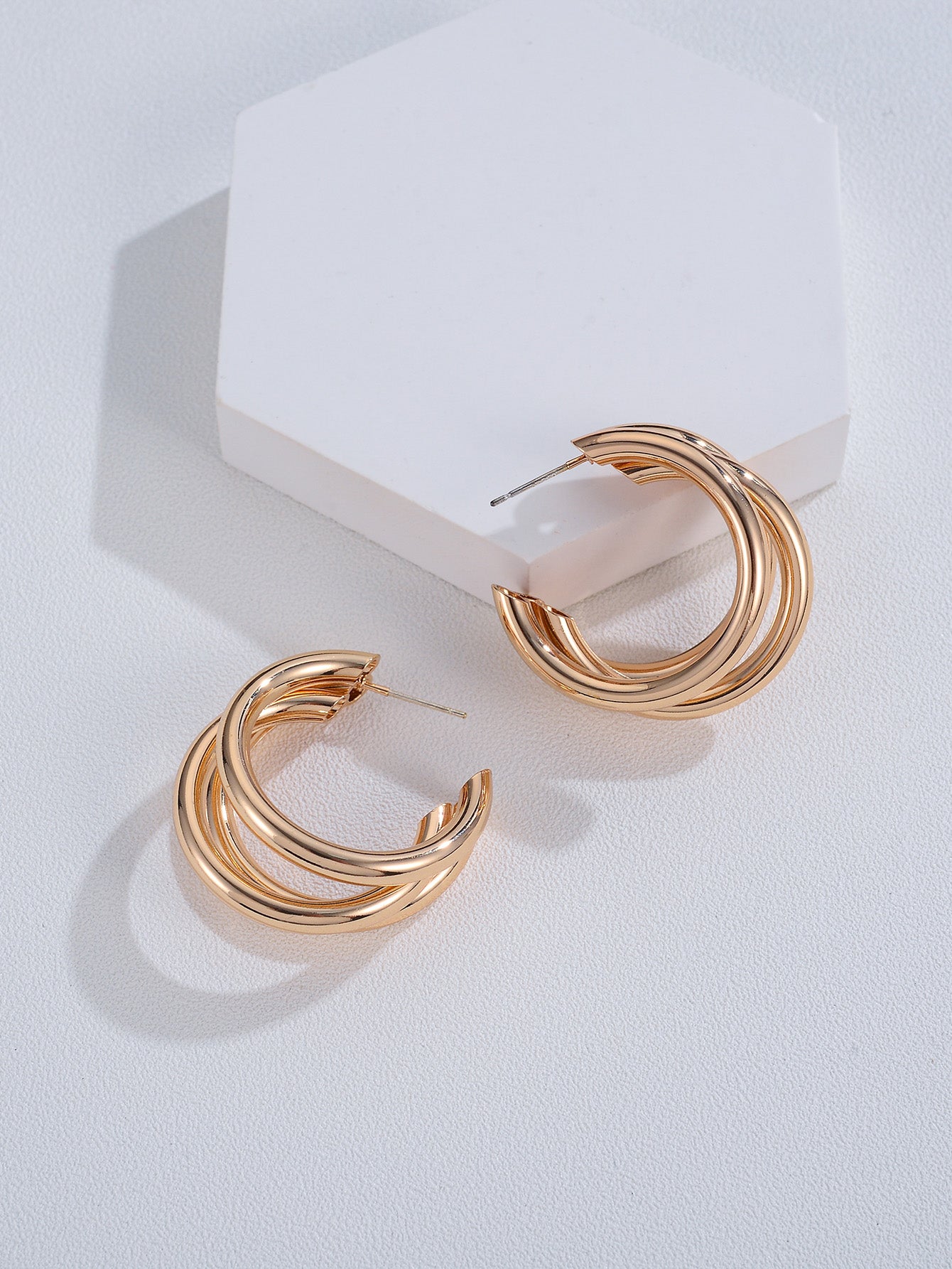 Simple Metallic Semicircle Female Earrings Retro Wild Earrings Temperament Earrings