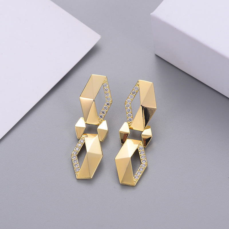 Designer new earrings Simple trend irregular earrings Personality inlaid zirconium earrings S925 silver needle earrings
