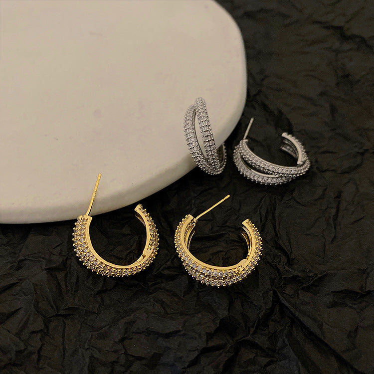 French retro zircon metal staggered earrings earrings female Korean personality simple and versatile temperament stud earrings