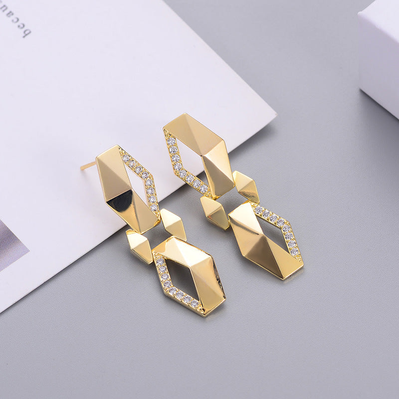 Designer new earrings Simple trend irregular earrings Personality inlaid zirconium earrings S925 silver needle earrings