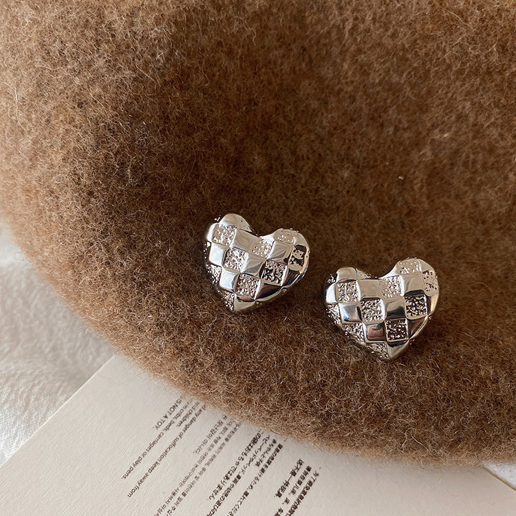 Checkerboard Gold Heart Earrings Female Niche Personality Simple All-Match Temperament Earrings