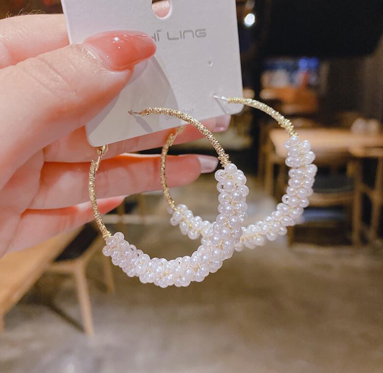 Exaggerated Hoop Earrings Female Pearl High-Quality Temperament Earrings Retro Fashion Tassel Earrings