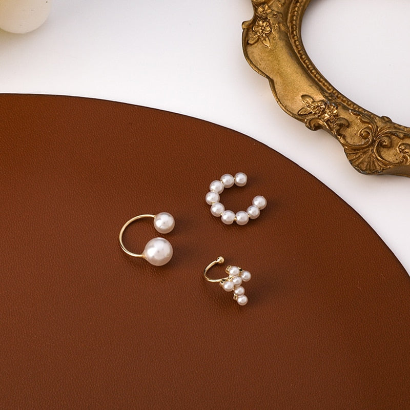 French Pearl Ear Bone Clip Women Fake Piercing Ear Cuff Retro Elegant Irregular Natural Pearl Ear Clips On Earrings Jewelry Gift