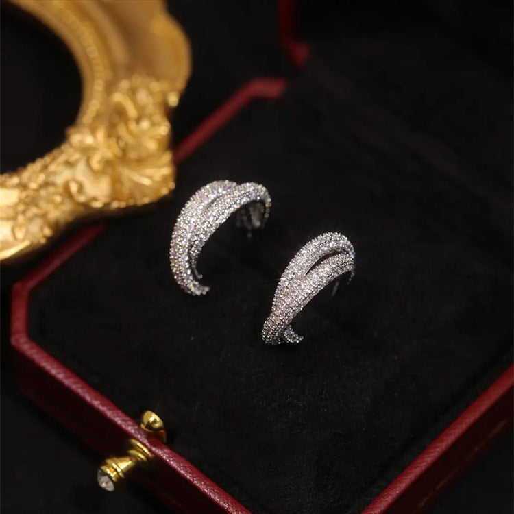 French retro zircon metal staggered earrings earrings female Korean personality simple and versatile temperament stud earrings