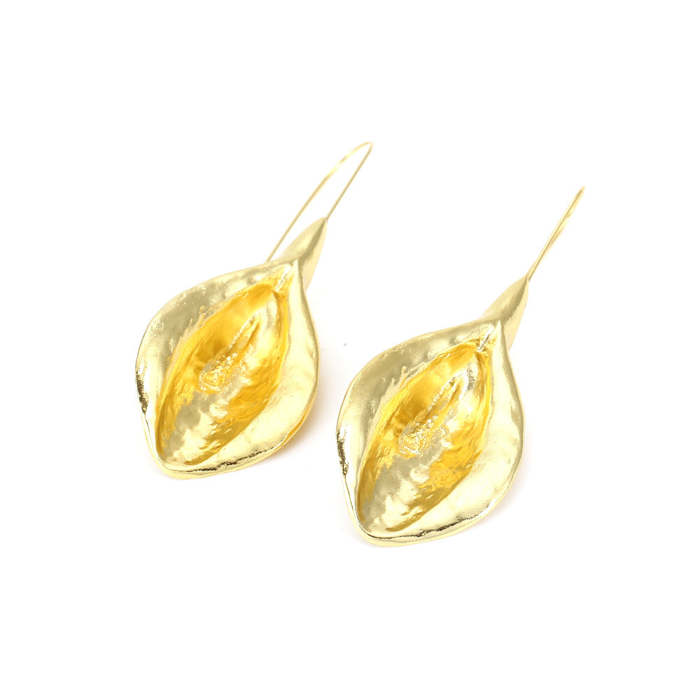 Retro Pastoral Style Golden Flower Earrings Holiday Style Long Leaf Flower Ear Hook Earrings Female