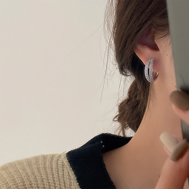French retro zircon metal staggered earrings earrings female Korean personality simple and versatile temperament stud earrings