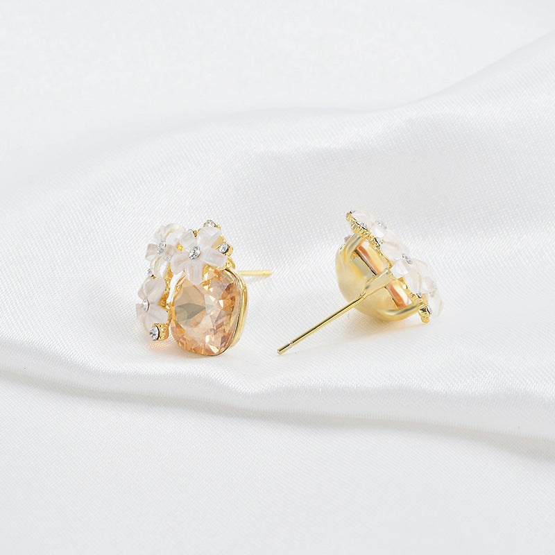 New Trendy Temperament Earrings Female S925 Silver Needle Early Spring Crystal Petal Earrings Personality Retro Style Earrings
