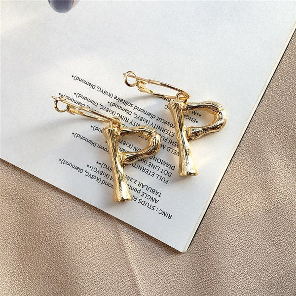 Artilady k letters earrings for women A~Z gold hoop earrings for girls Alphabet letter earrings gold jewelry new year gift
