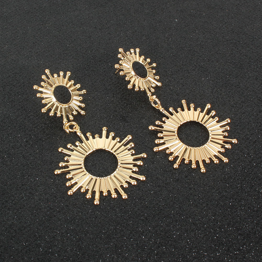 Retro Style Personality Alloy Hollow Drop Earrings Women Earrings