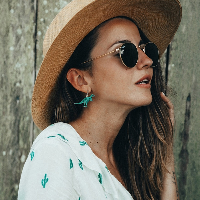 Gold Color Animal Asymmetric Hoop Earrings for Women Simple Green Rhinestone Earrings Hoops Statement Earrings