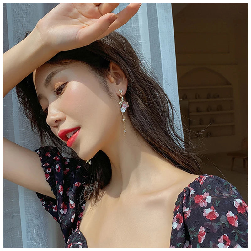 Temperament flower earrings earrings Korean style tassel pendant long personality cold and versatile earrings female